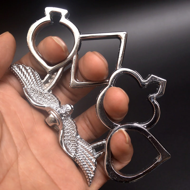 Travel equipment: life-saving four-finger tiger ring, fist buckle, fist ring, vehicle-mounted tool ring