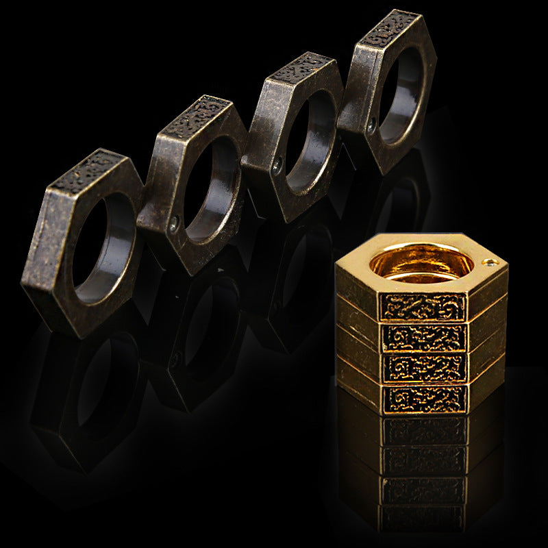 Self-defense knuckles, four-finger ring, magic ring, multi-functional knuckles, outdoor window-breaking survival and self-rescue tool, fist buckle