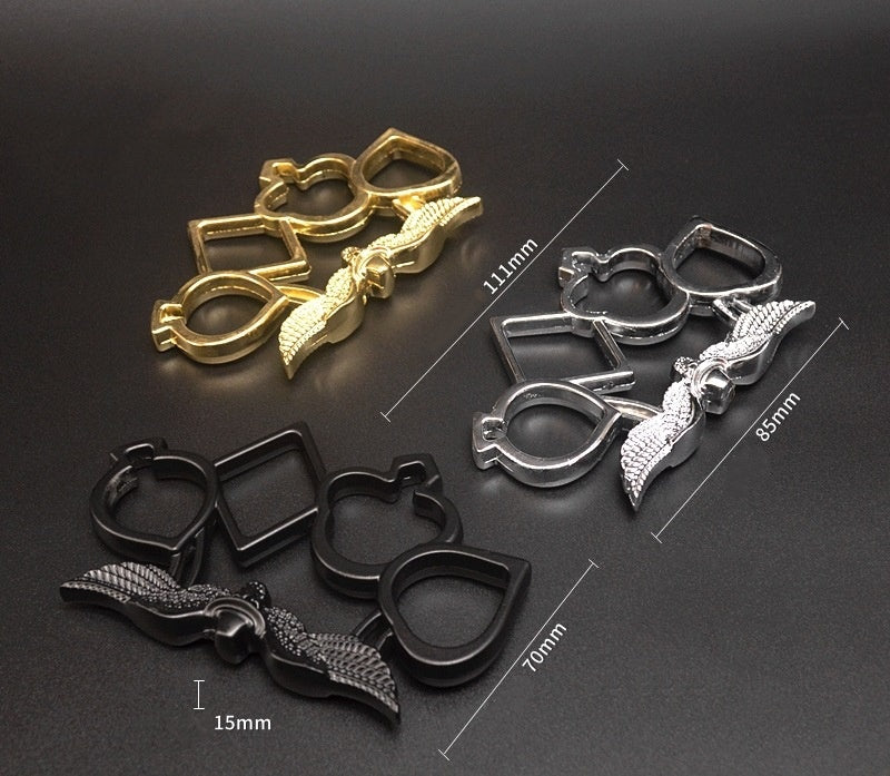Travel equipment: life-saving four-finger tiger ring, fist buckle, fist ring, vehicle-mounted tool ring