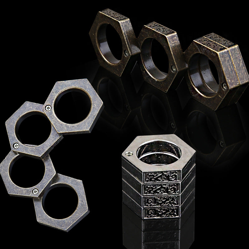 Self-defense knuckles, four-finger ring, magic ring, multi-functional knuckles, outdoor window-breaking survival and self-rescue tool, fist buckle
